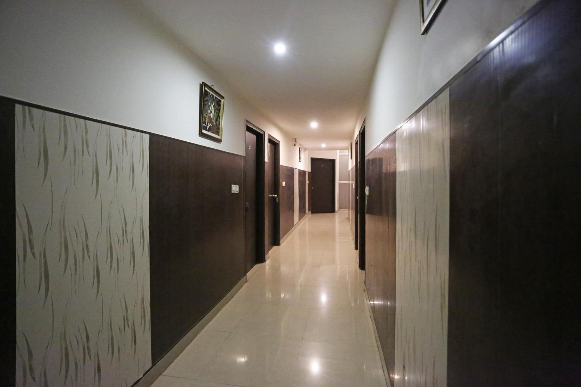 Hotel O Kanha Continental Агра Екстер'єр фото